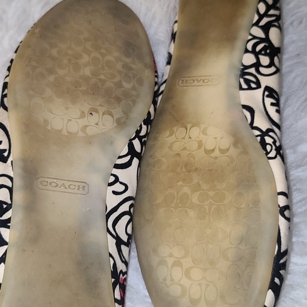 Coach Flats - Picture 3 of 3